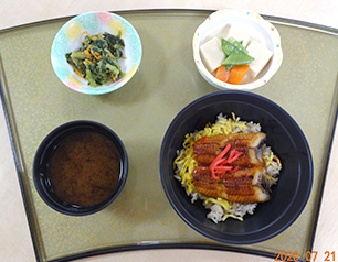 （↑）土用の丑の日：鰻丼