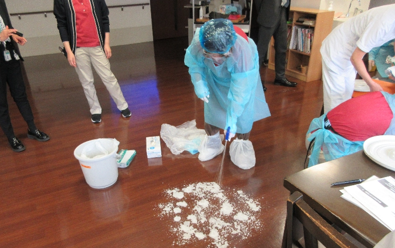 感染症発生時の対応訓練